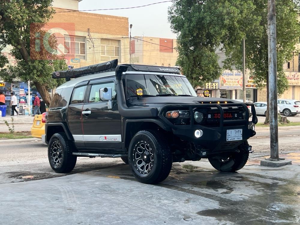 تويوتا إف جي كروزر